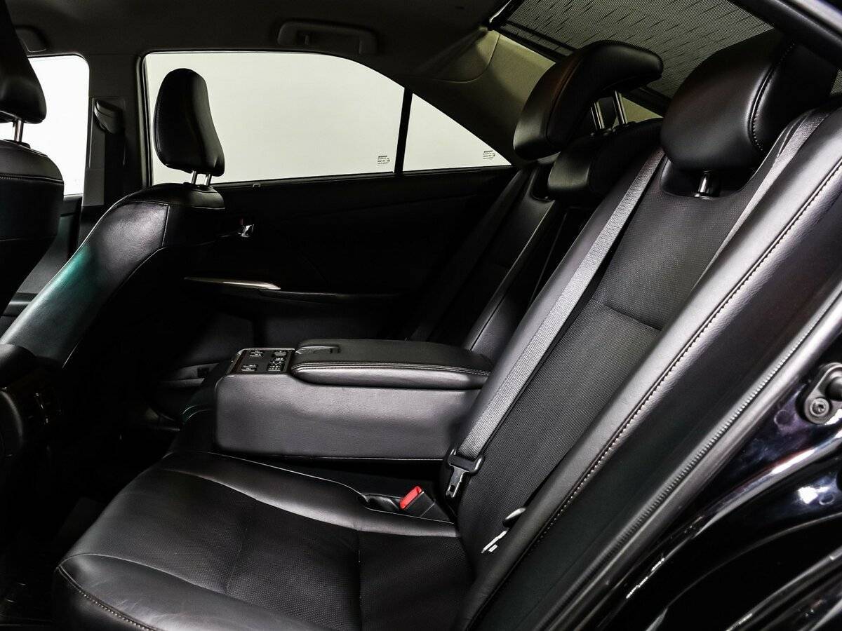 Toyota Camry 2012 года с пробегом. Фото: #12