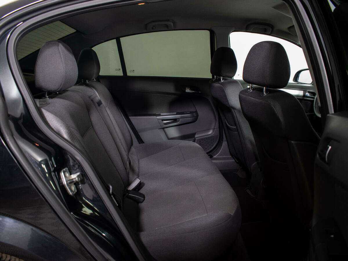 Opel Astra 2014 года с пробегом. Фото: #7