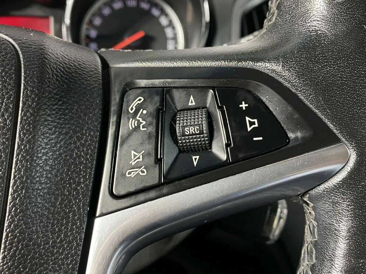 Opel Astra 2013 года с пробегом. Фото: #13