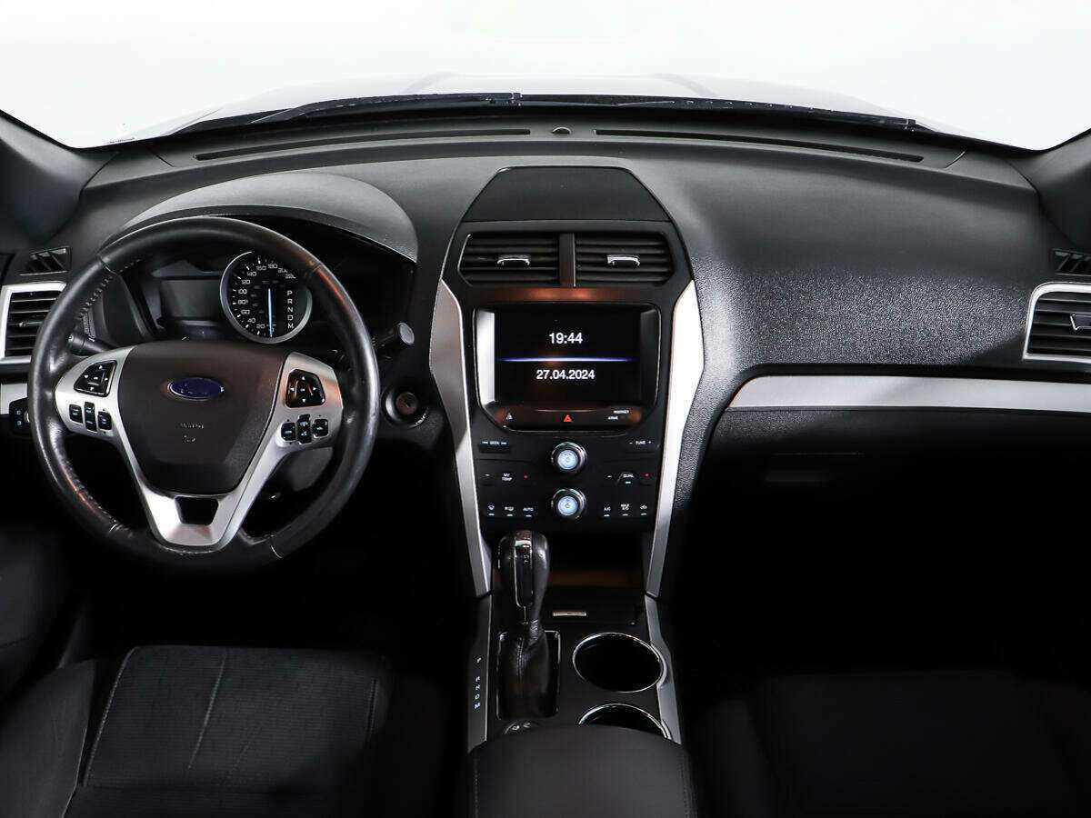 Ford Explorer 2013 года с пробегом. Фото: #10