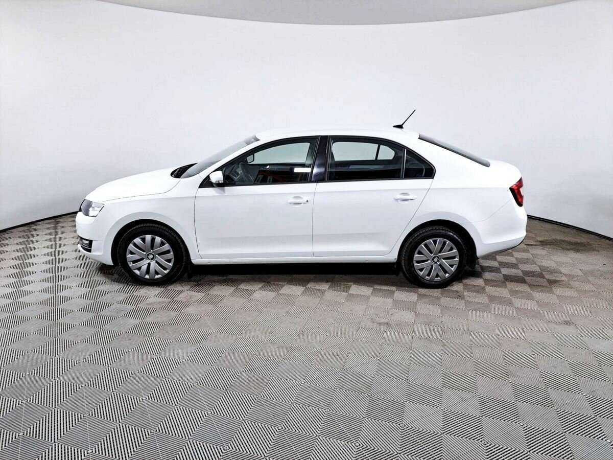 Skoda Rapid 2018 года с пробегом. Фото: #6