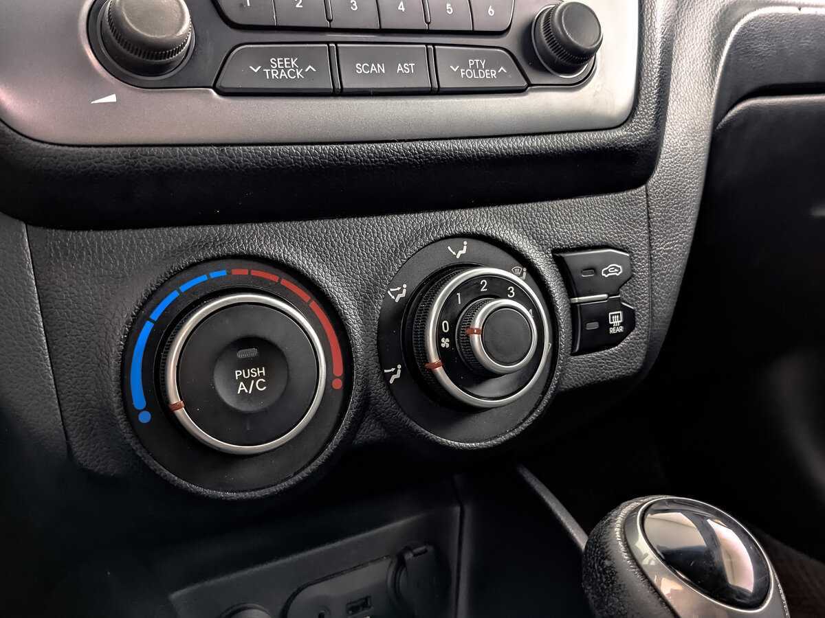 Kia Rio 2014 года с пробегом. Фото: #16