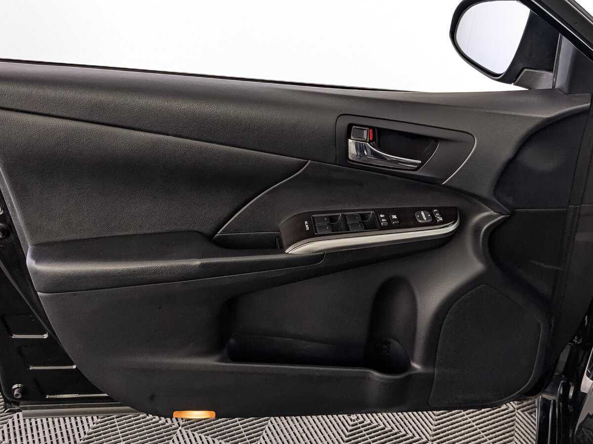 Toyota Camry 2014 года с пробегом. Фото: #14