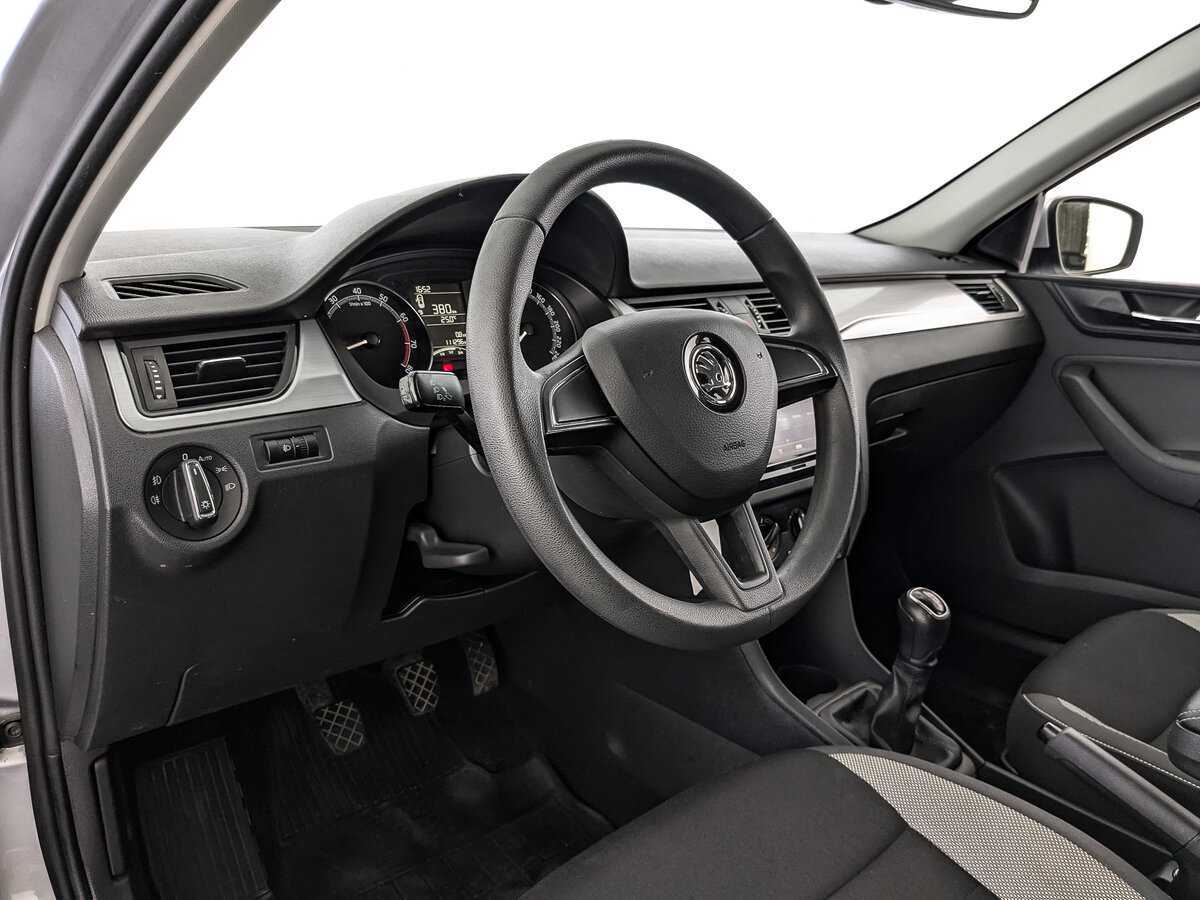 Skoda Rapid 2018 года с пробегом. Фото: #10