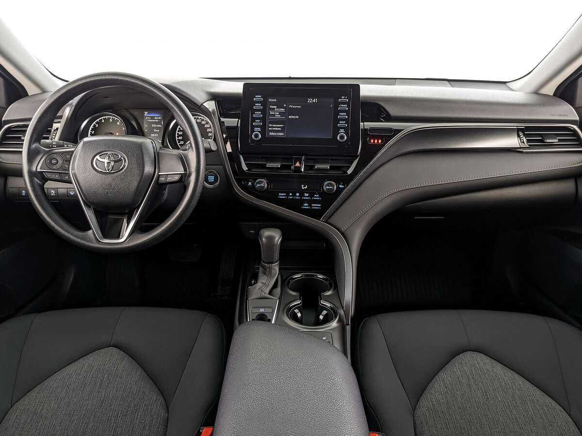 Toyota Camry 2021 года с пробегом. Фото: #12