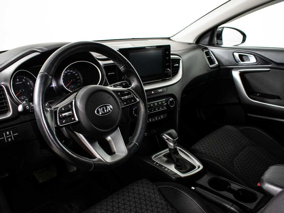 Kia XCeed 2020 года с пробегом. Фото: #12