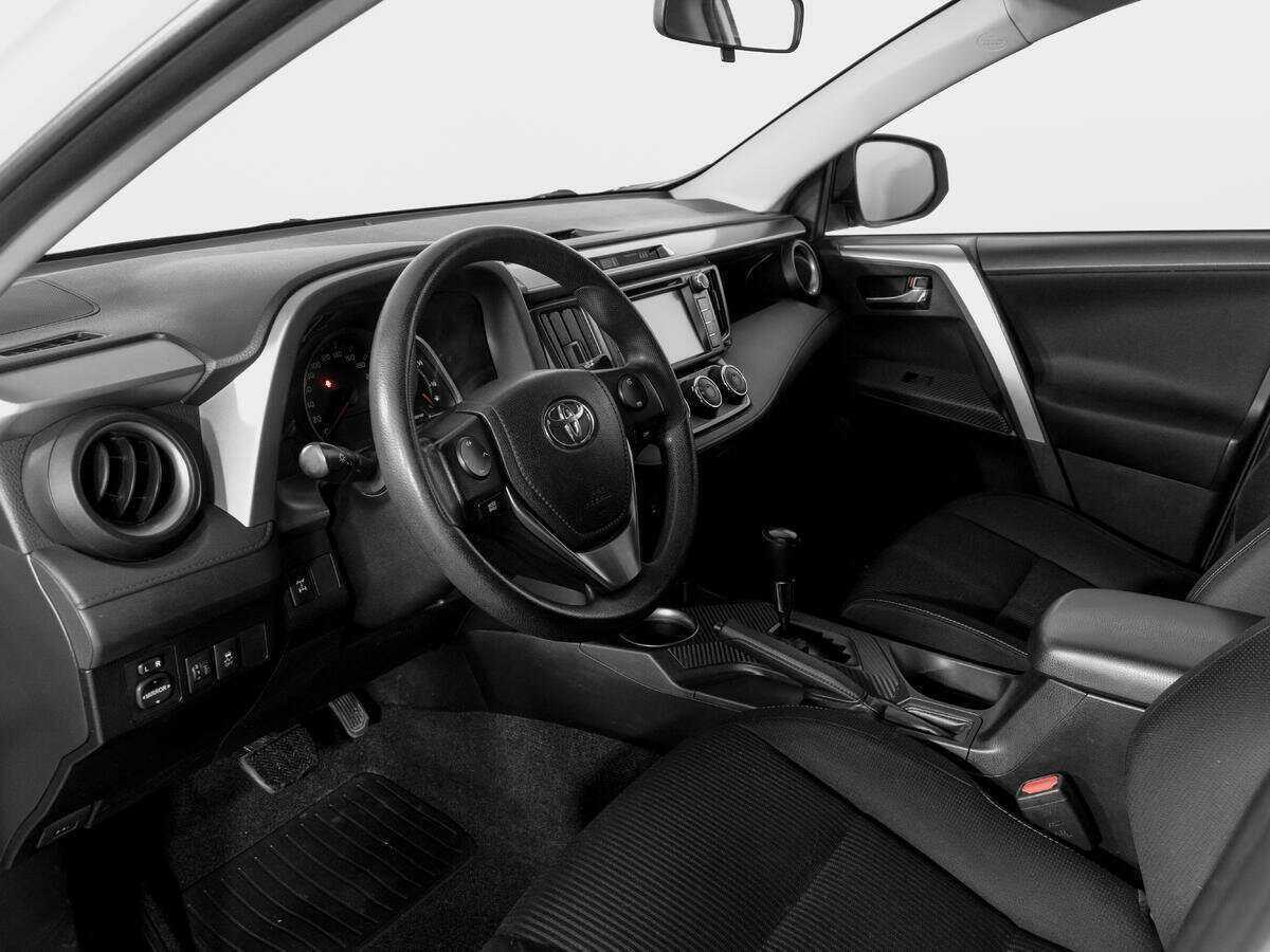 Toyota RAV4 2013 года с пробегом. Фото: #14