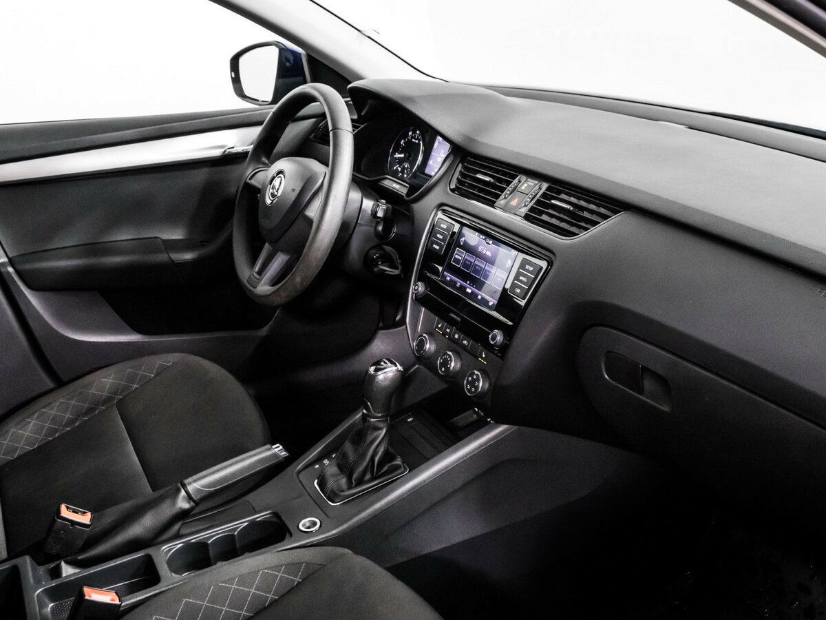 Skoda Octavia 2017 года с пробегом. Фото: #6