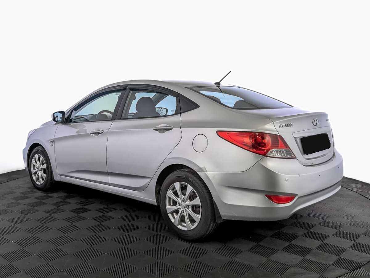 Hyundai Solaris 2012 года с пробегом. Фото: #6