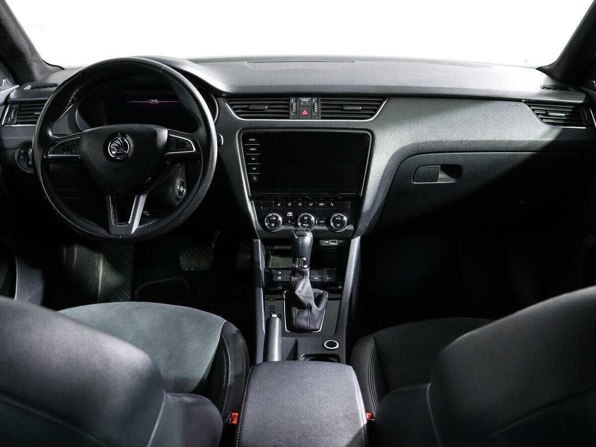Skoda Octavia 2020 года с пробегом. Фото: #11