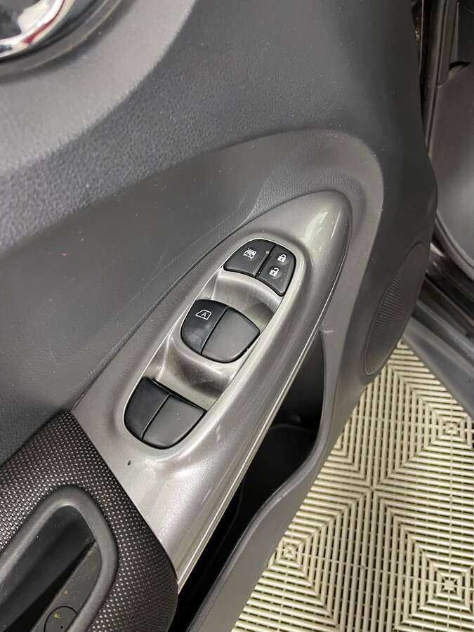 Nissan Juke 2012 года с пробегом. Фото: #16