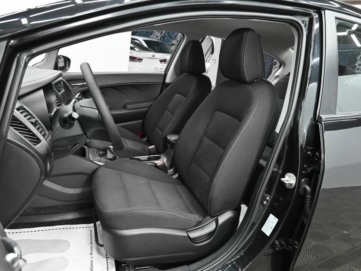 Kia Cerato 2015 года с пробегом. Фото: #5