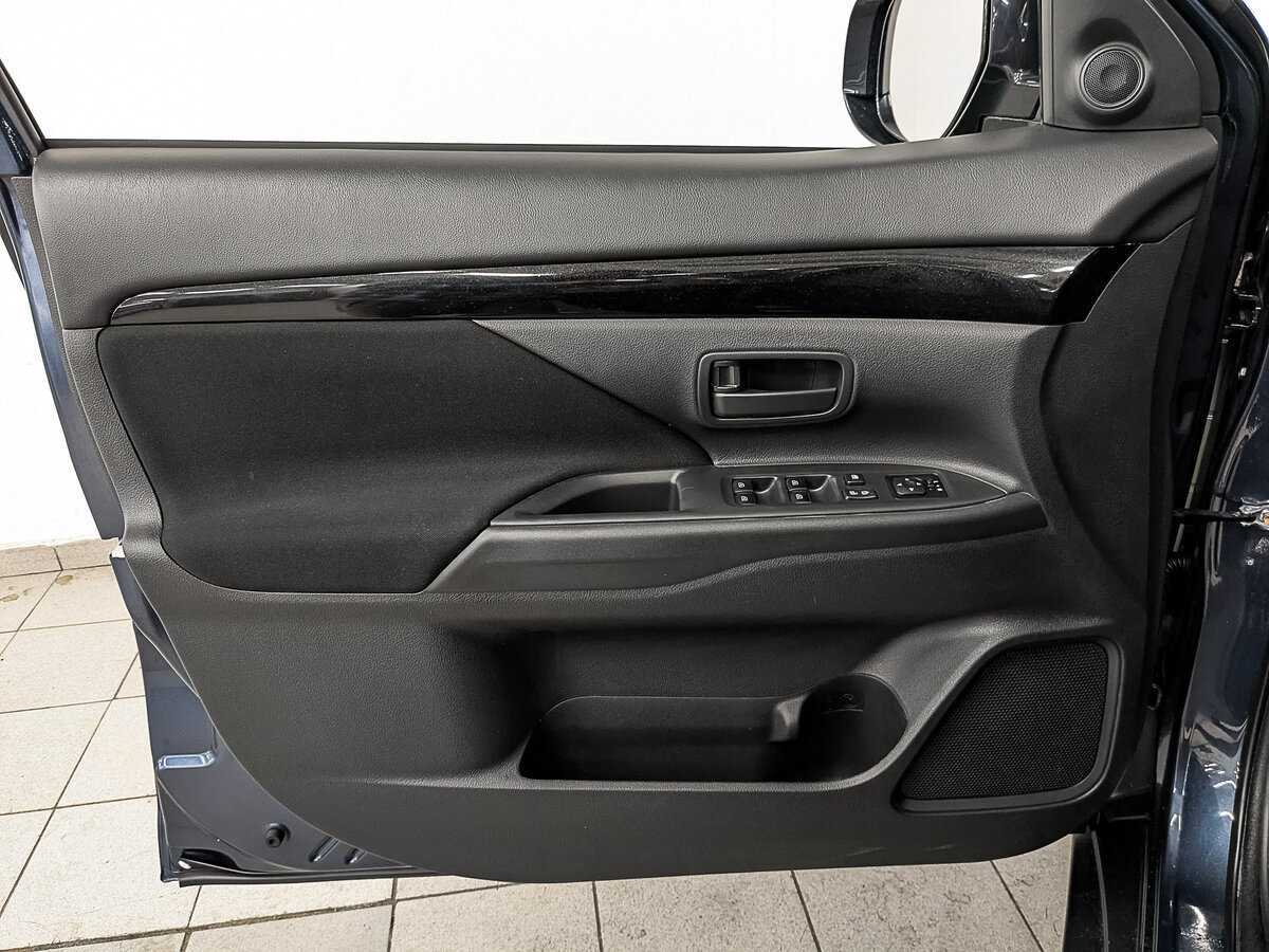 Mitsubishi Outlander 2019 года с пробегом. Фото: #16