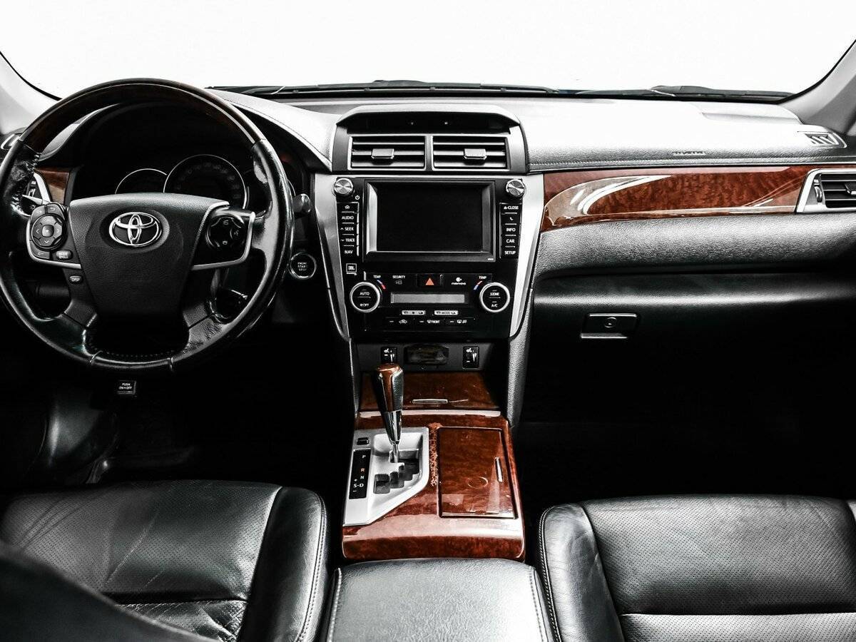 Toyota Camry 2012 года с пробегом. Фото: #10