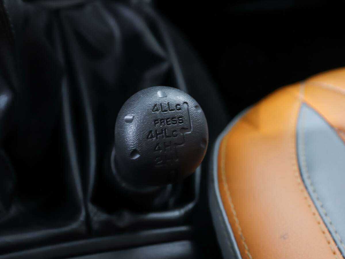 Mitsubishi Pajero Sport 2014 года с пробегом. Фото: #21