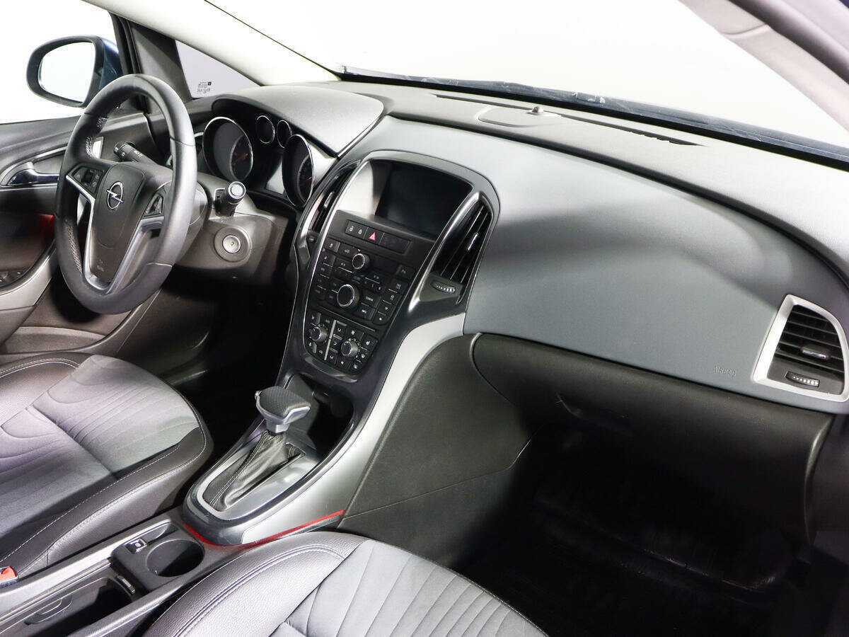 Opel Astra 2014 года с пробегом. Фото: #6