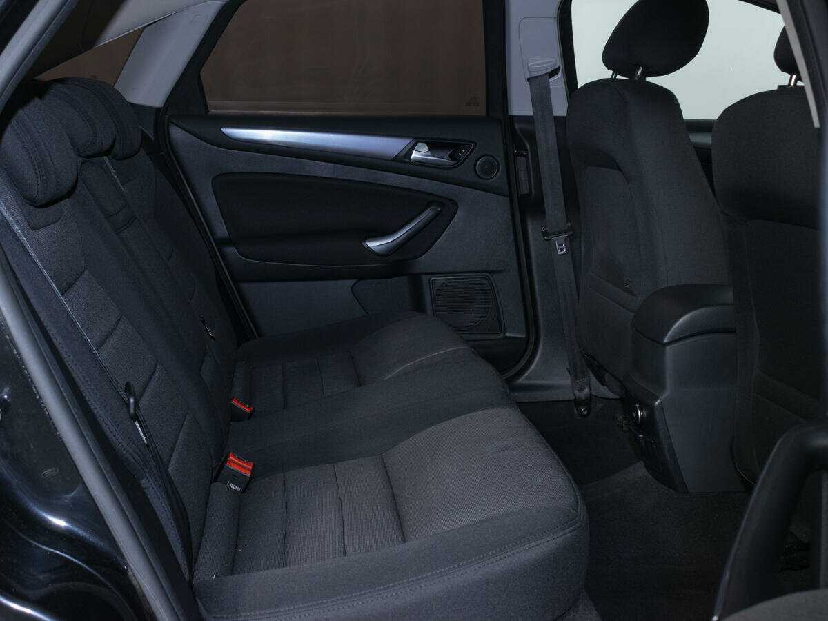 Ford Mondeo 2013 года с пробегом. Фото: #12