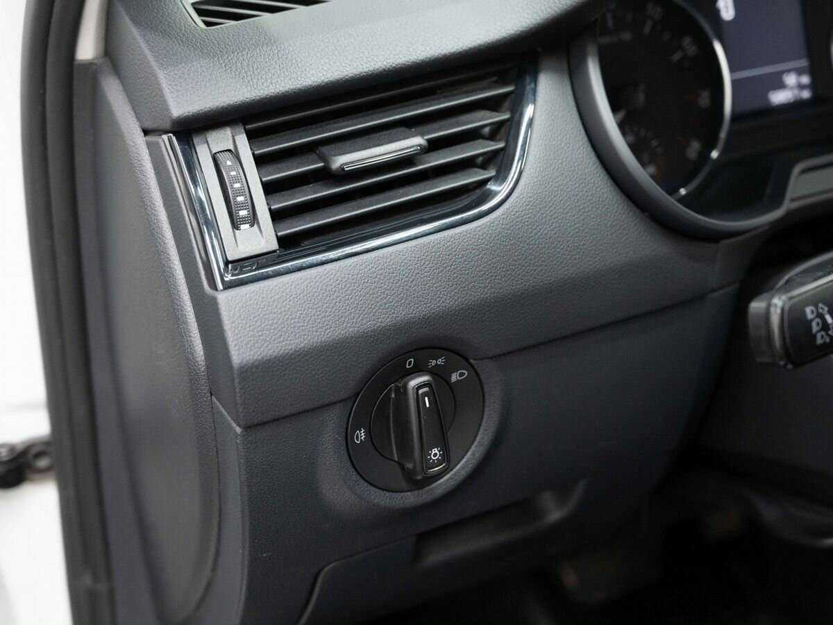 Skoda Octavia 2017 года с пробегом. Фото: #17