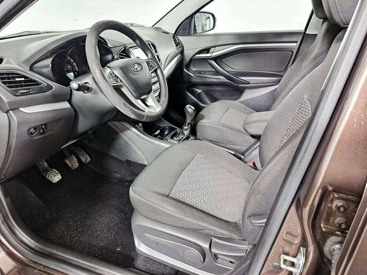 Lada (ВАЗ) Vesta 2018 года с пробегом. Фото: #12