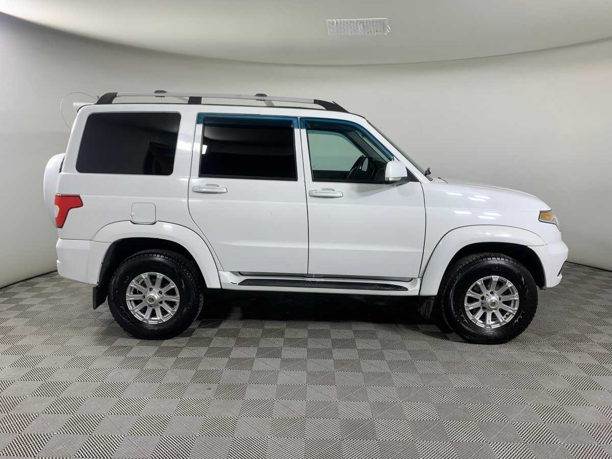 УАЗ Patriot 2017 года с пробегом. Фото: #3