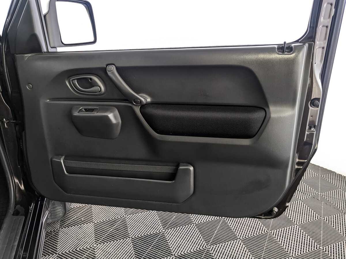 Suzuki Jimny 2017 года с пробегом. Фото: #18