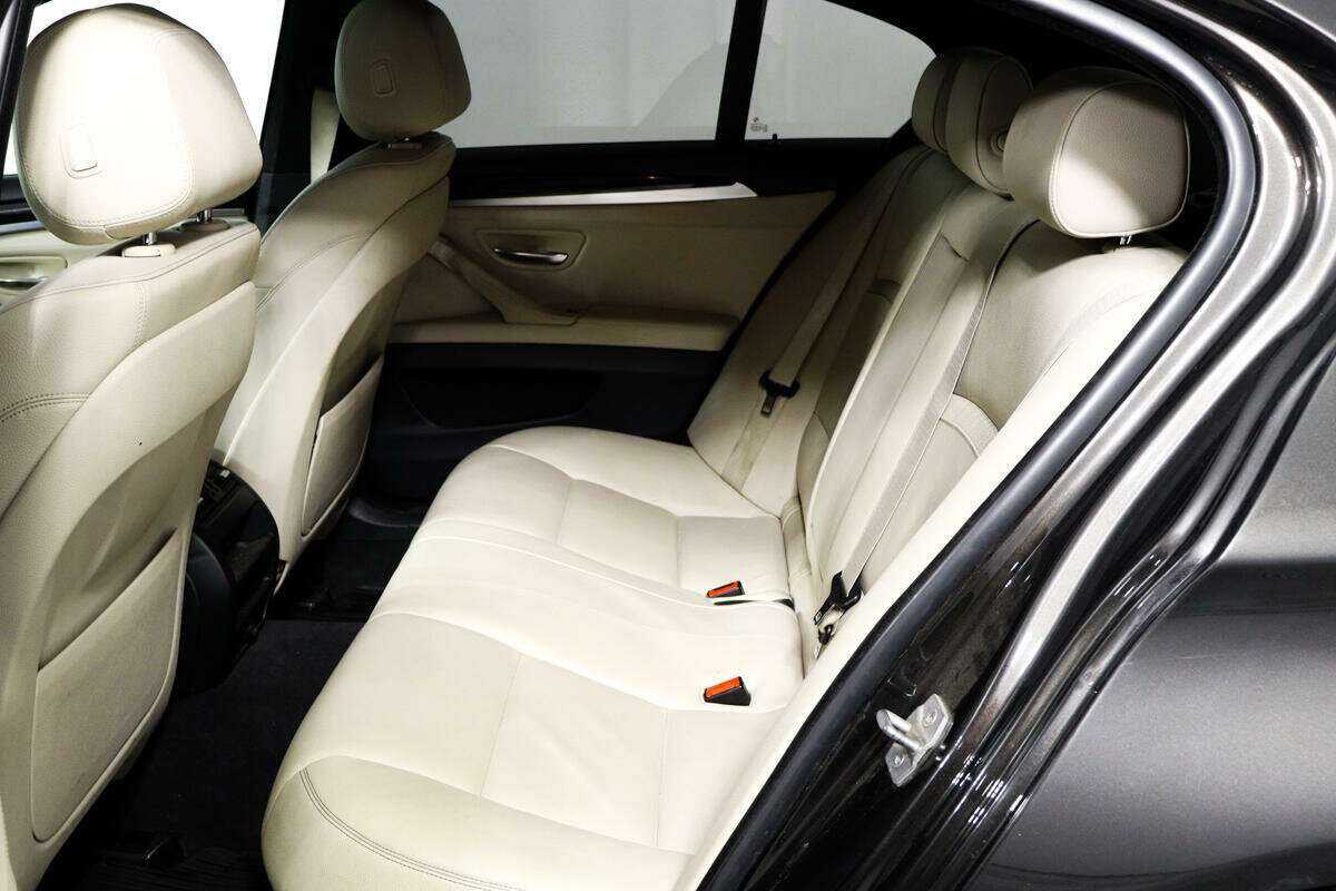 BMW 5 серии 2015 года с пробегом. Фото: #10