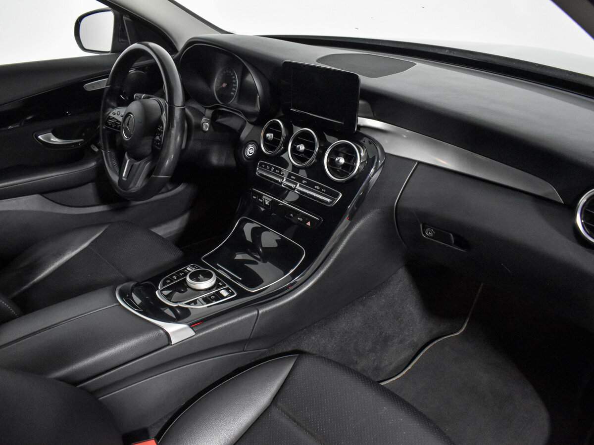 Mercedes-Benz C-Класс 2019 года с пробегом. Фото: #9