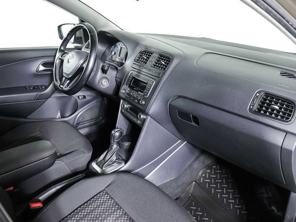 Volkswagen Polo 2017 года с пробегом. Фото: #7