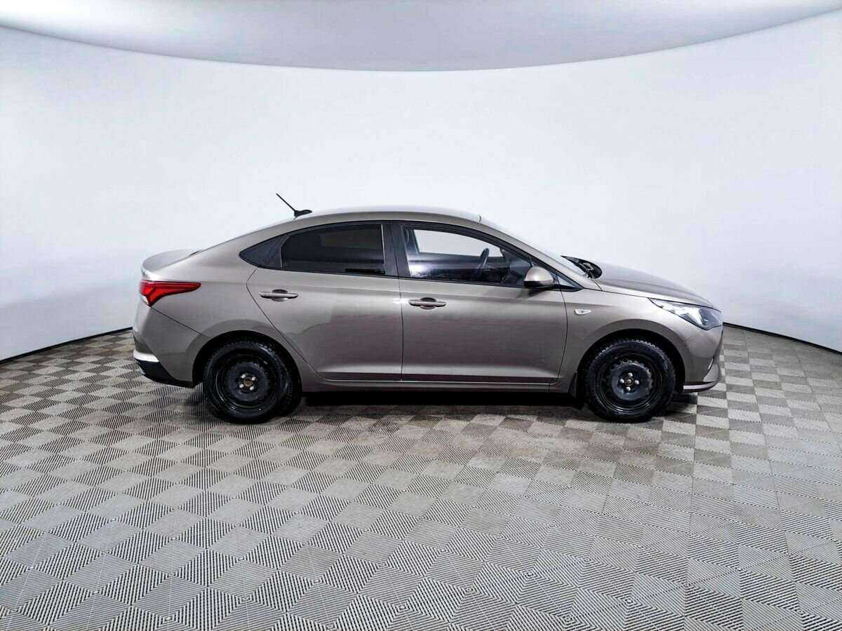 Hyundai Solaris 2020 года с пробегом. Фото: #3