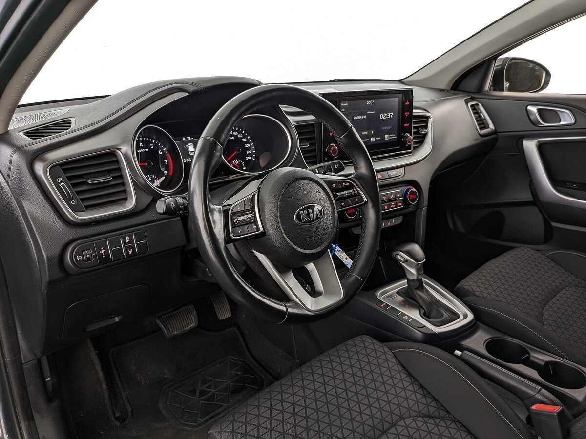 Kia XCeed 2021 года с пробегом. Фото: #10
