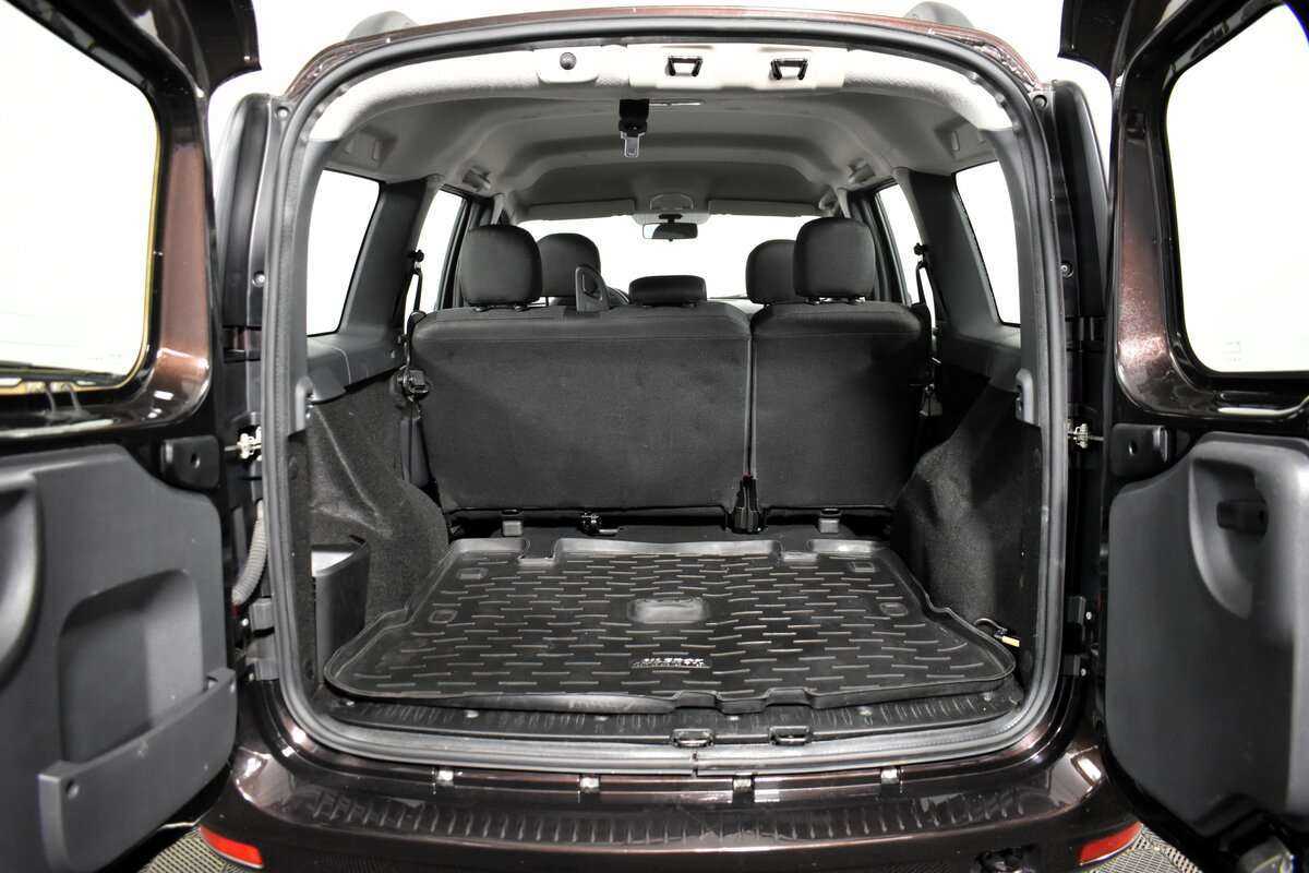 Lada (ВАЗ) Largus 2018 года с пробегом. Фото: #5