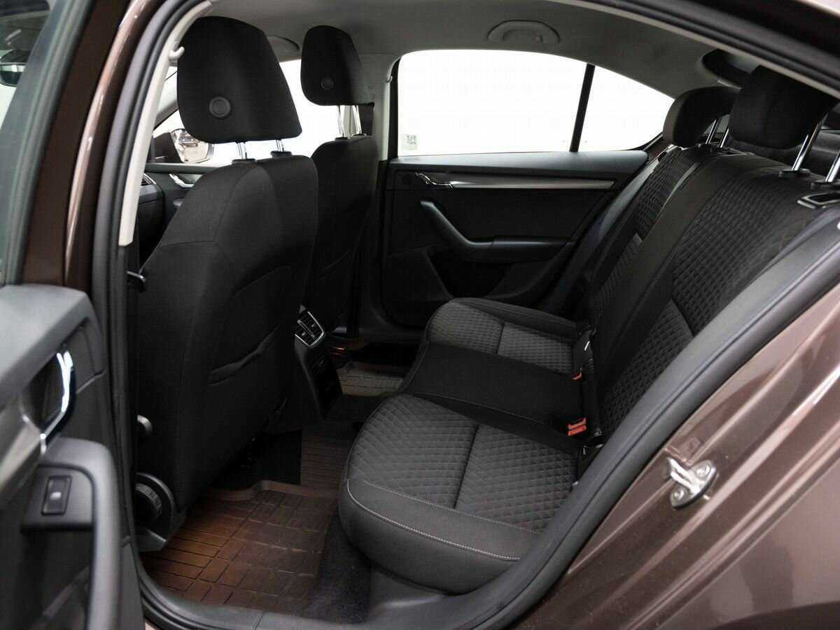 Skoda Octavia 2017 года с пробегом. Фото: #8