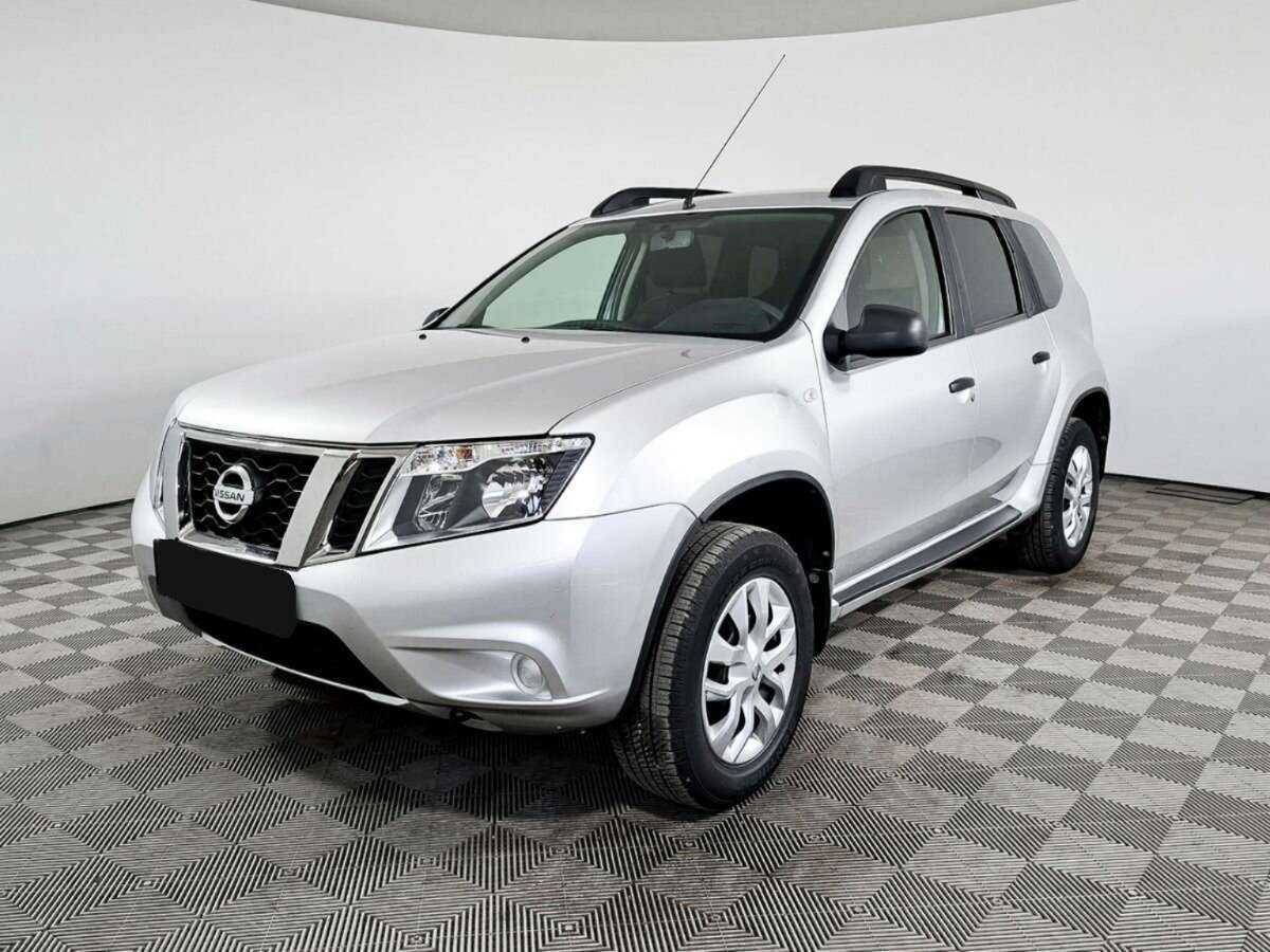 Nissan Terrano 2019 года с пробегом. Посмотреть фото
