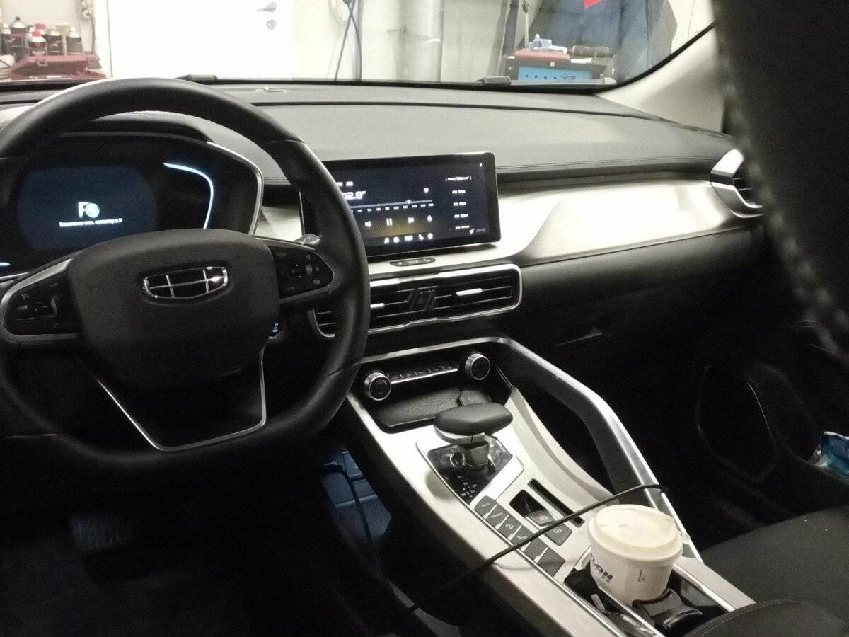 Geely Coolray 2023 года с пробегом. Фото: #4