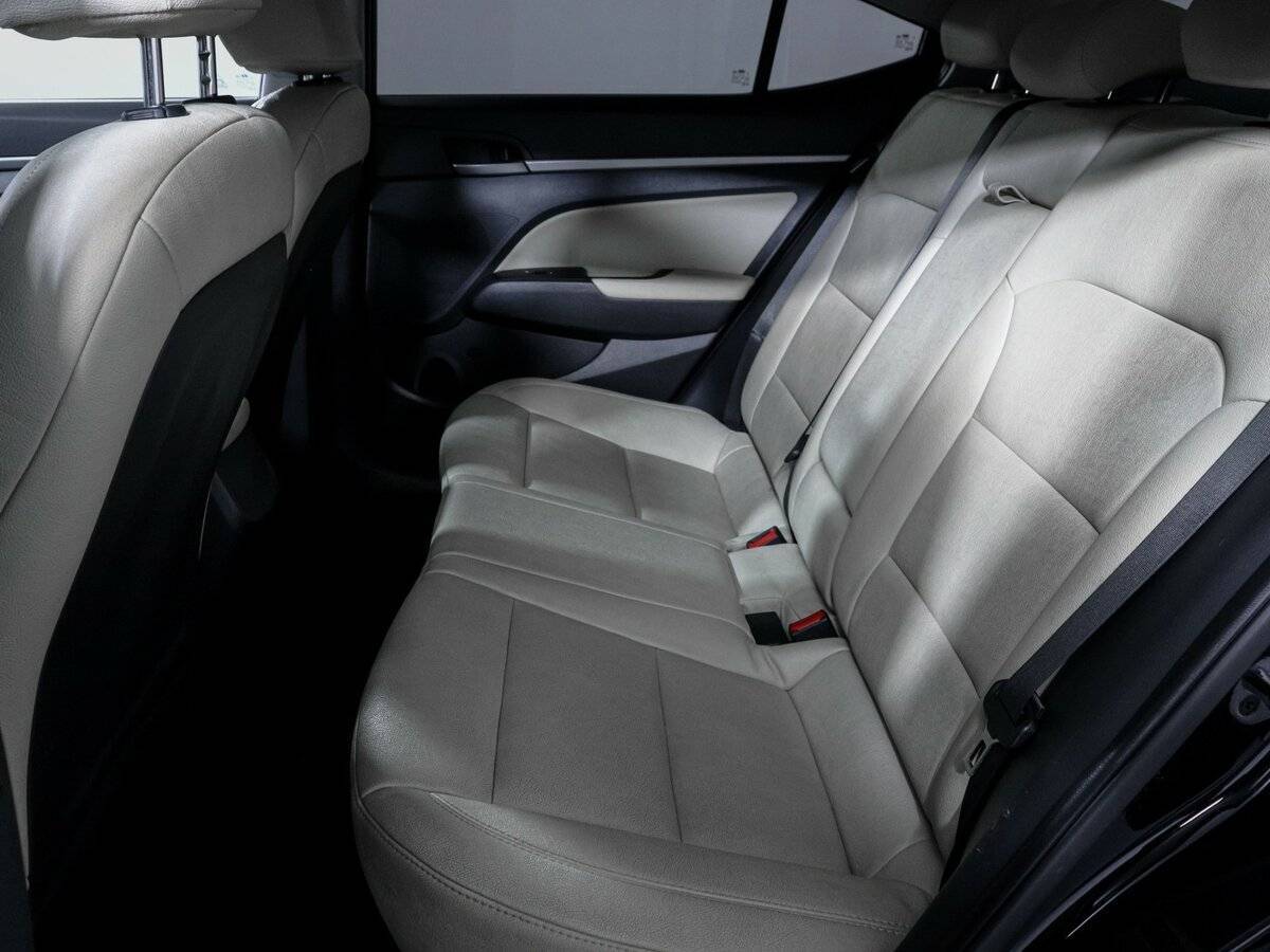 Hyundai Elantra 2016 года с пробегом. Фото: #7