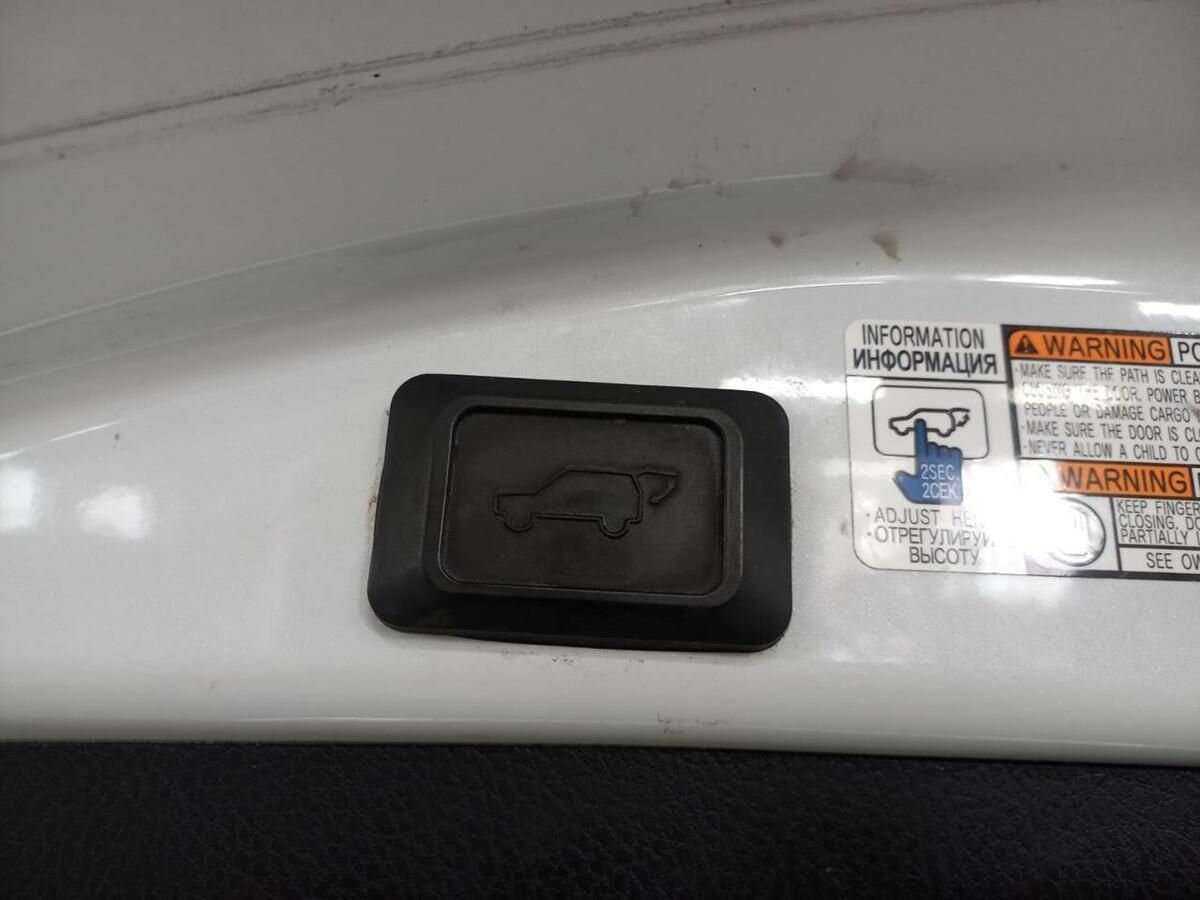 Toyota RAV4 2018 года с пробегом. Фото: #17