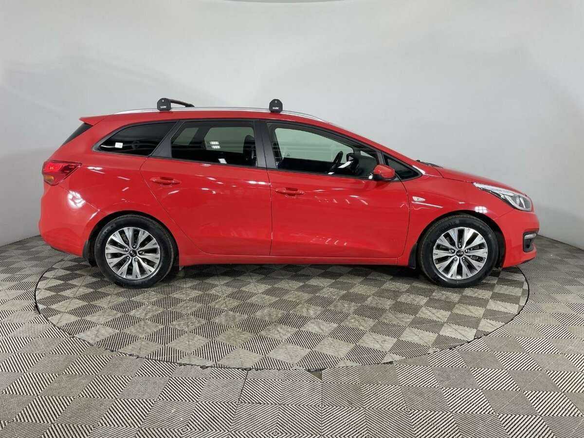 Kia Ceed 2018 года с пробегом. Фото: #3
