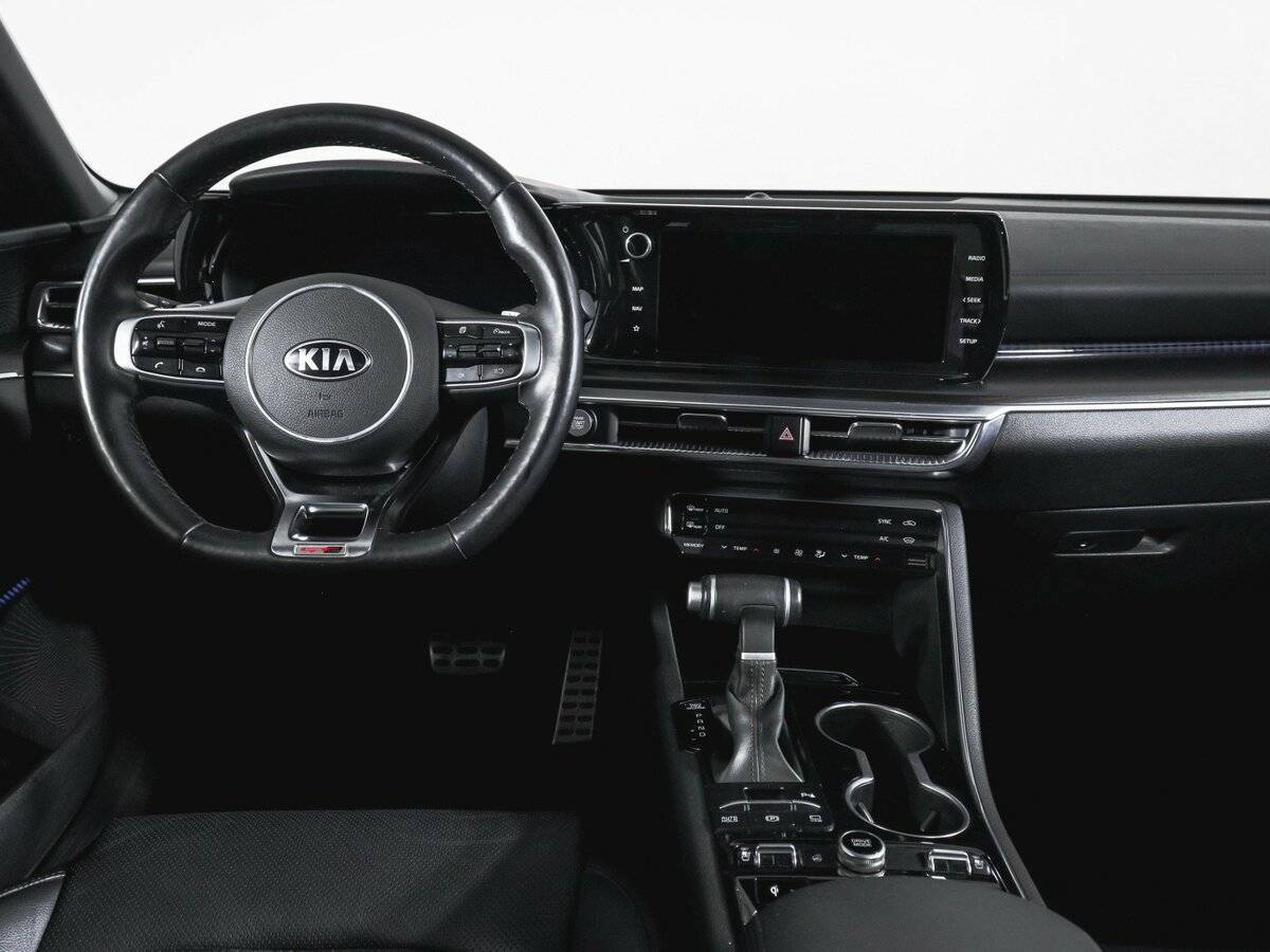 Kia K5 2020 года с пробегом. Фото: #11