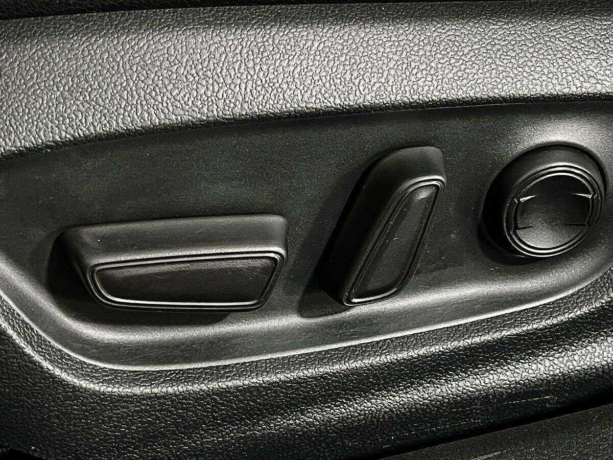 Toyota Camry 2018 года с пробегом. Фото: #13