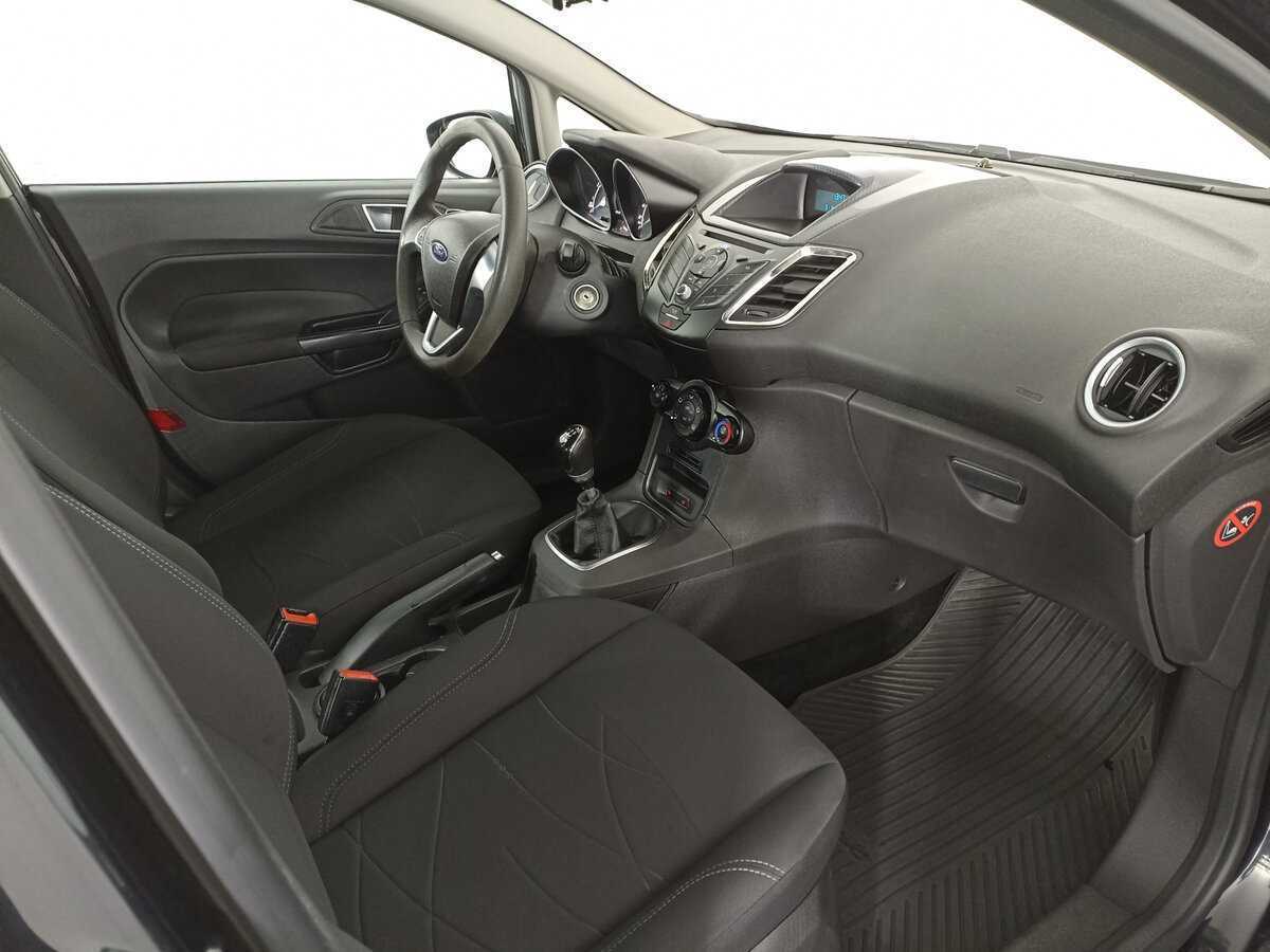Ford Fiesta 2015 года с пробегом. Фото: #10