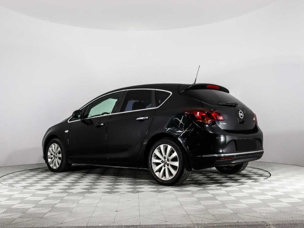 Opel Astra 2013 года с пробегом. Фото: #6