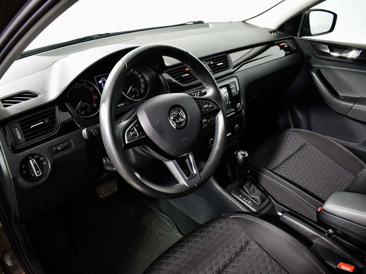 Skoda Rapid 2018 года с пробегом. Фото: #8