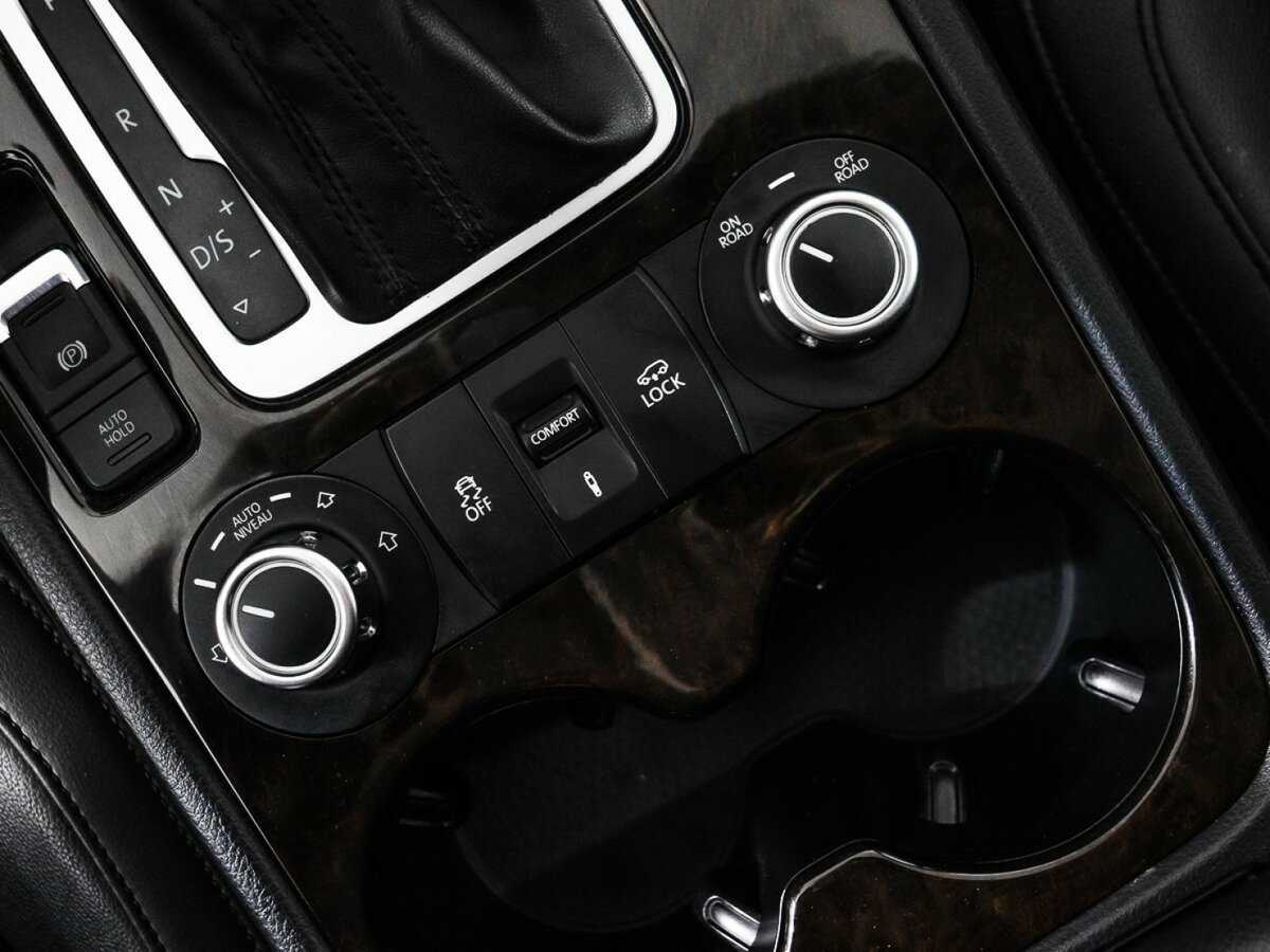 Volkswagen Touareg 2012 года с пробегом. Фото: #11