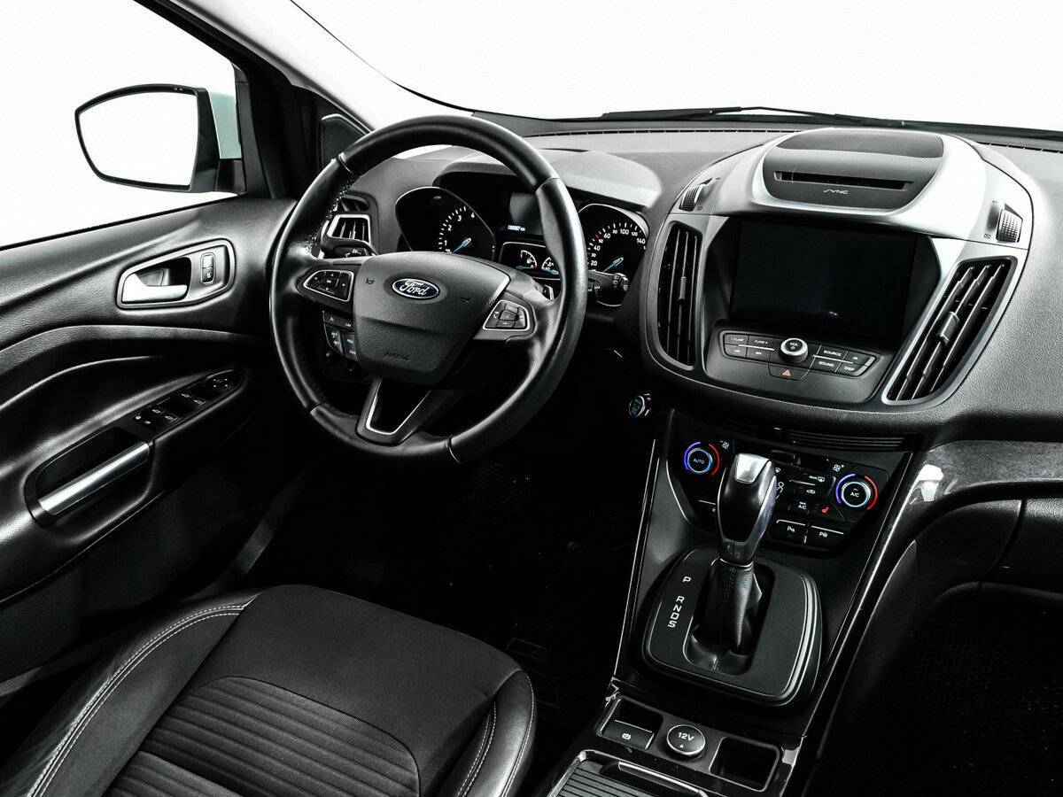 Ford Kuga 2017 года с пробегом. Фото: #8