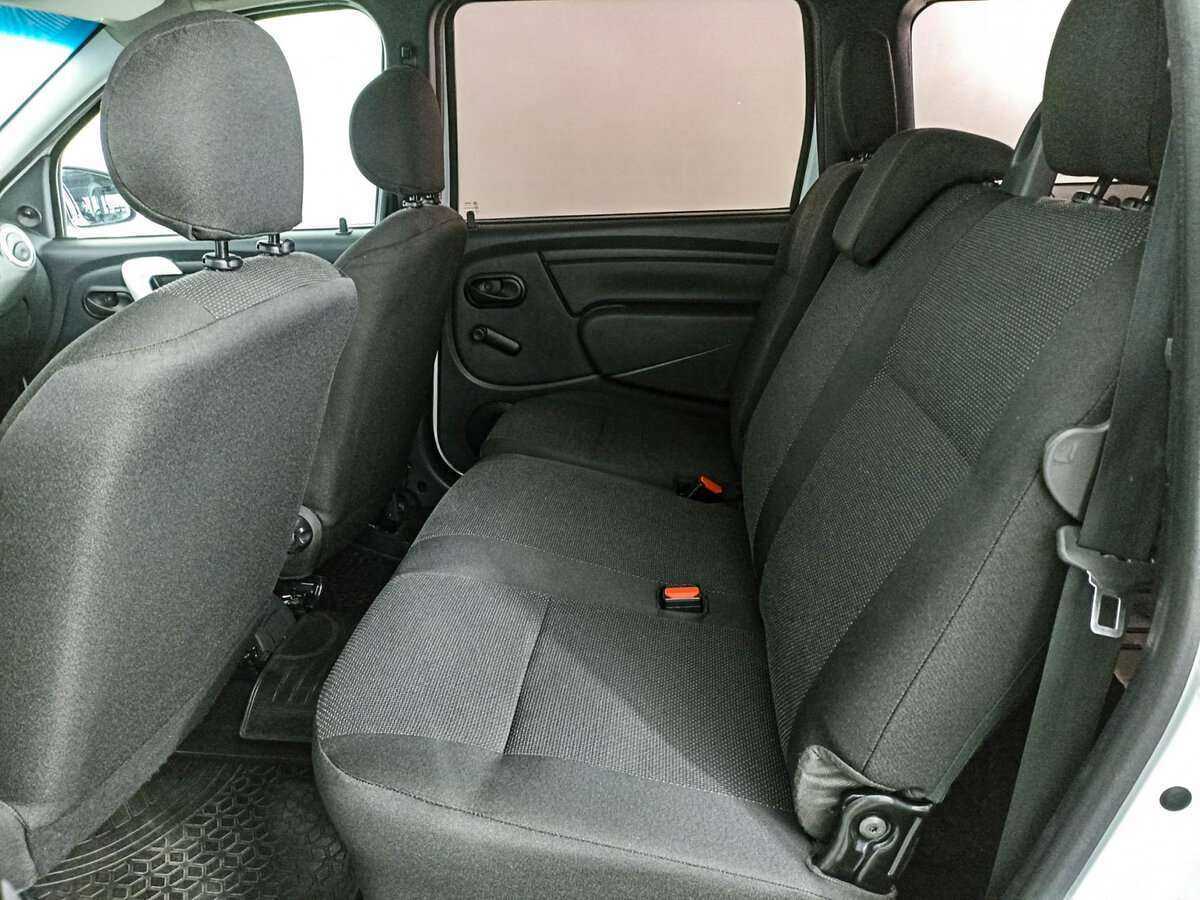 Lada (ВАЗ) Largus 2017 года с пробегом. Фото: #11