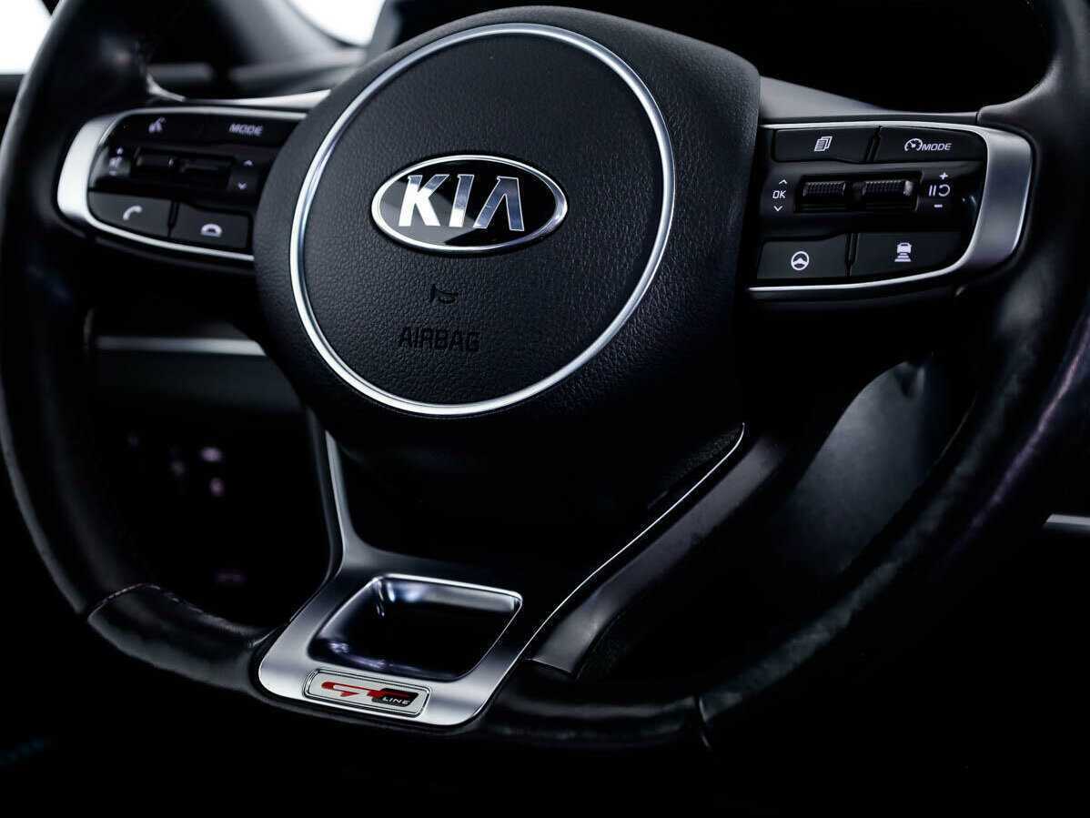 Kia K5 2020 года с пробегом. Фото: #20