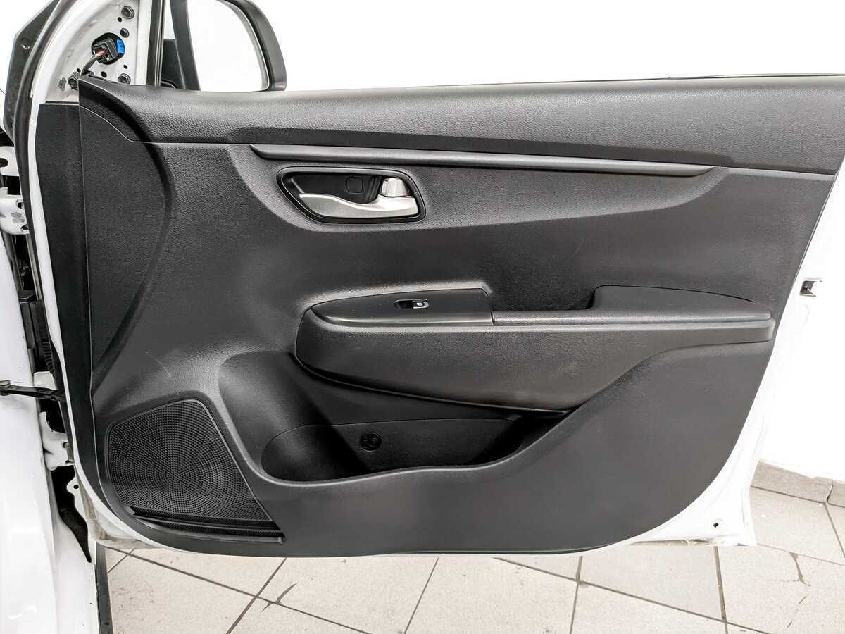 Kia Rio 2020 года с пробегом. Фото: #22