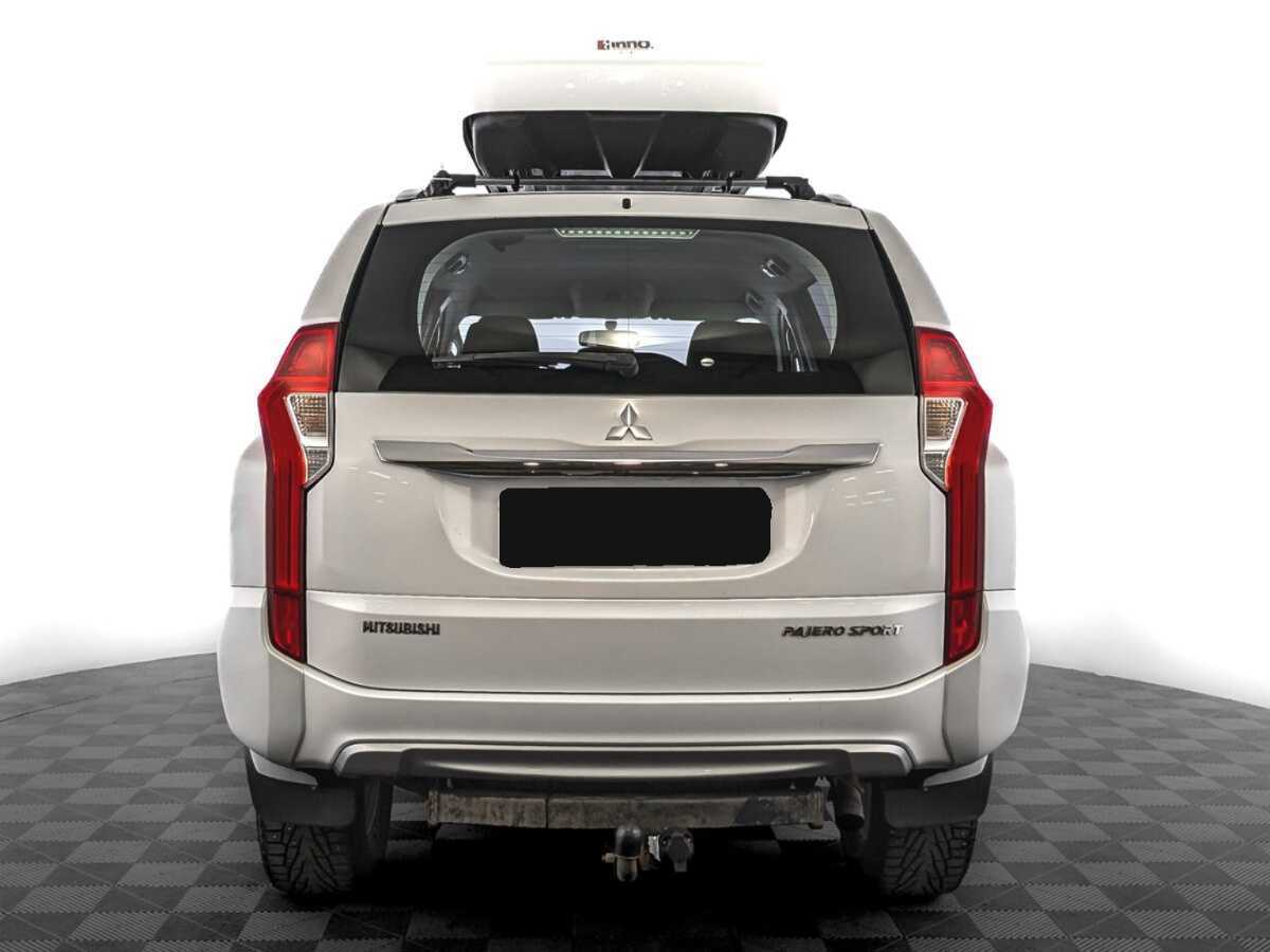 Mitsubishi Pajero Sport 2018 года с пробегом. Фото: #5