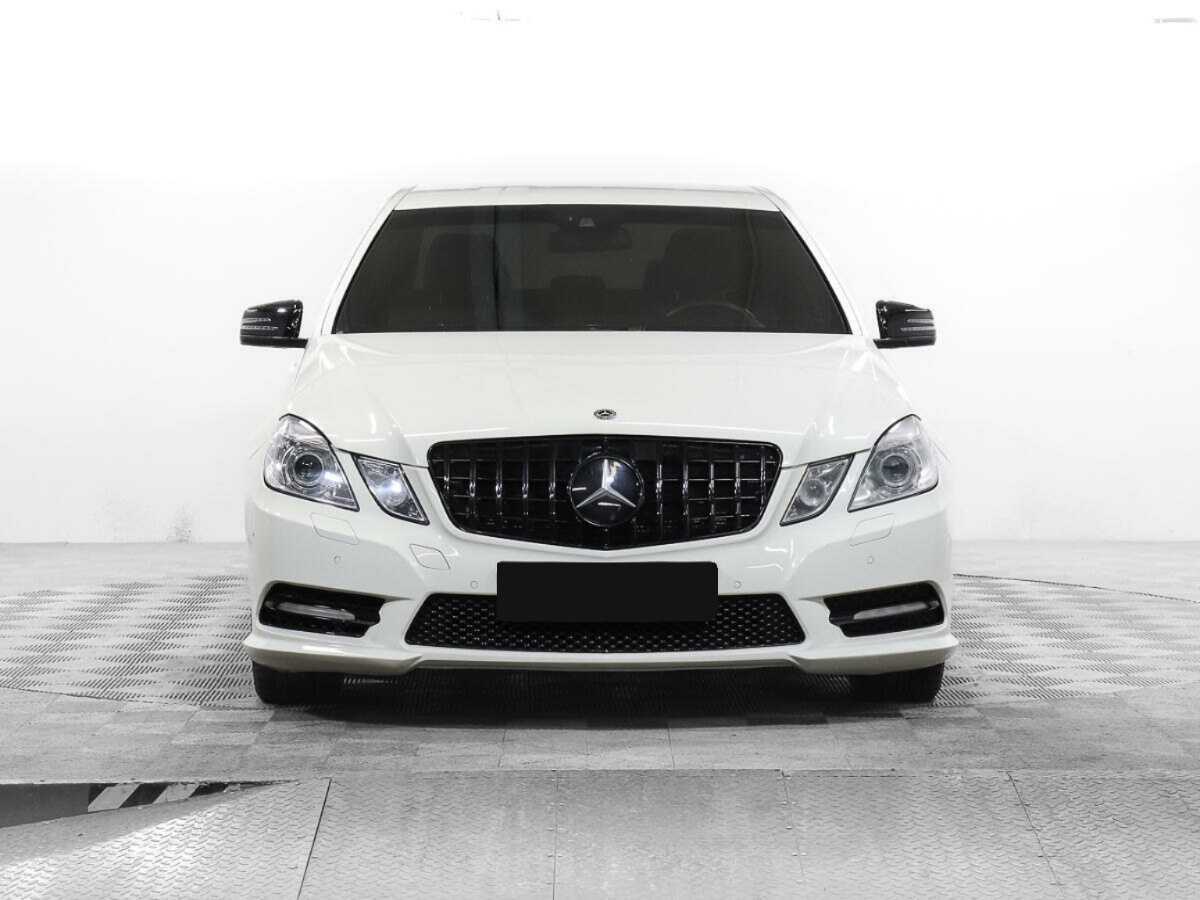 Mercedes-Benz E-Класс 2012 года с пробегом. Фото: #1