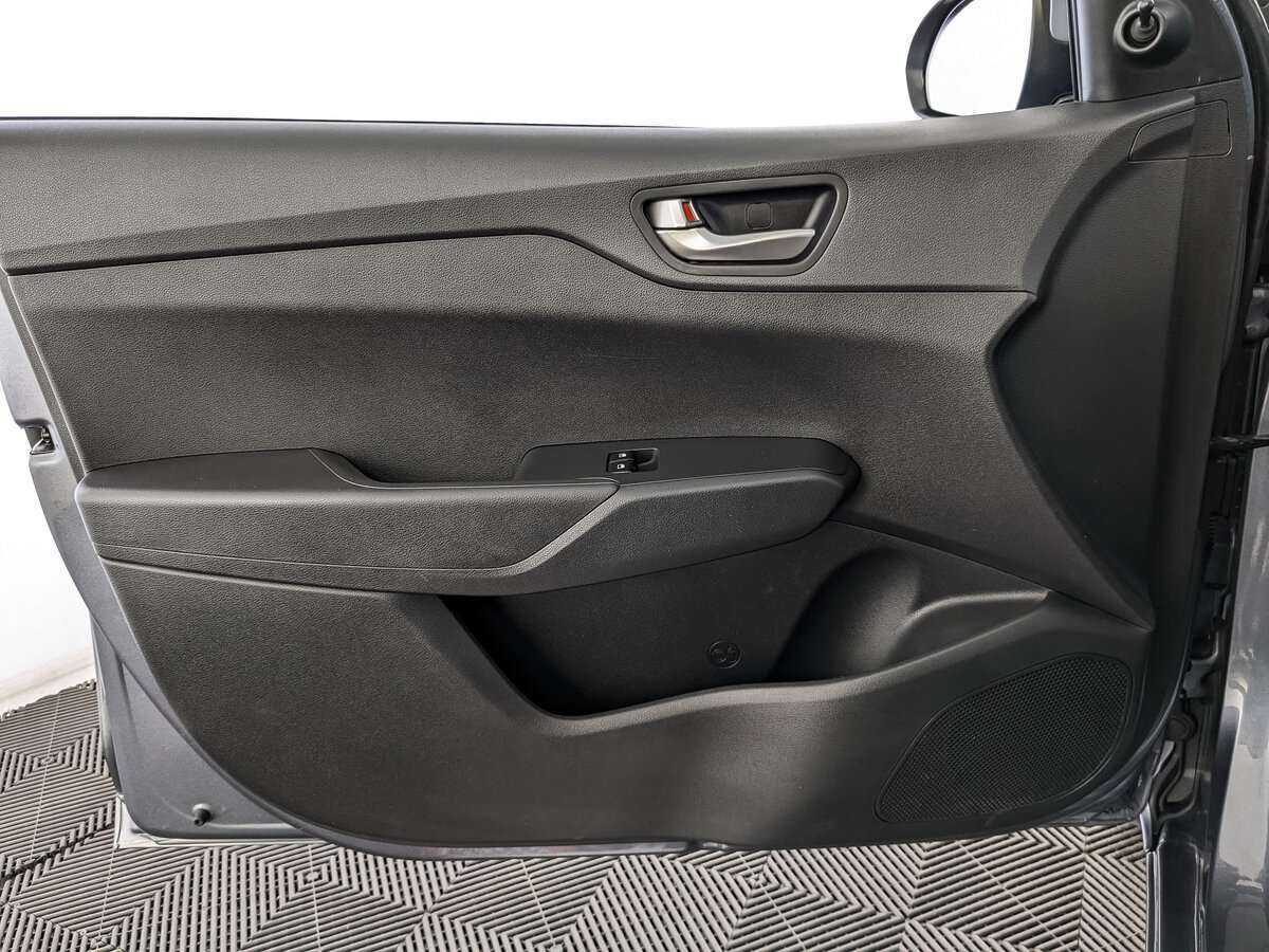 Hyundai Solaris 2019 года с пробегом. Фото: #13